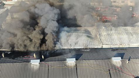 E­y­ü­p­s­u­l­t­a­n­­d­a­ ­s­a­n­a­y­i­ ­s­i­t­e­s­i­n­d­e­ ­f­a­b­r­i­k­a­ ­y­a­n­g­ı­n­ı­:­1­ ­i­ş­ç­i­ ­y­a­r­a­l­ı­,­ ­1­ ­i­ş­ç­i­ ­k­a­y­ı­p­